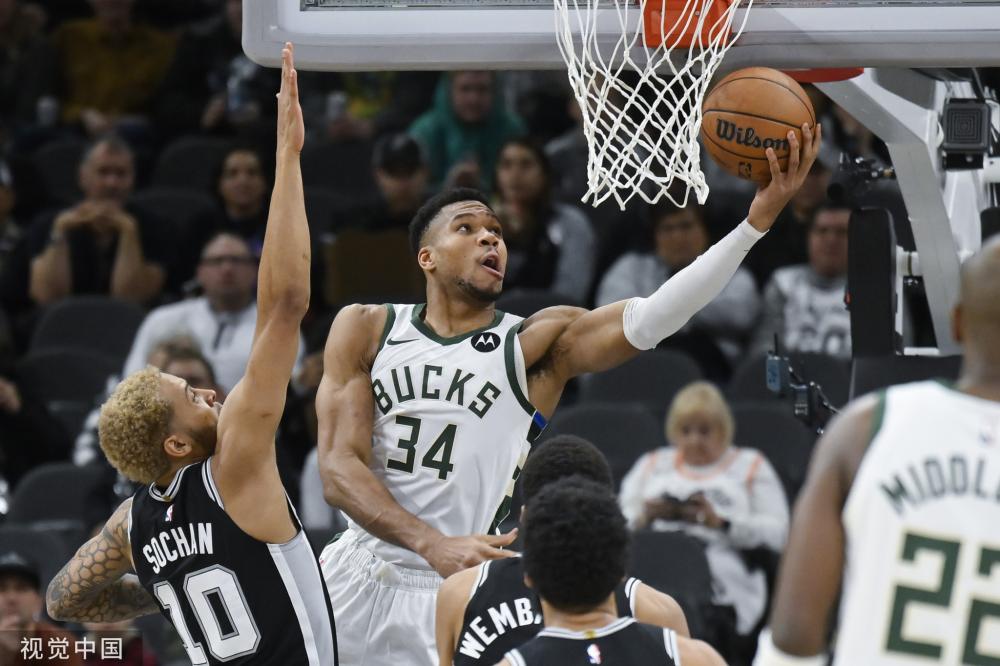 军的背后 军的背后